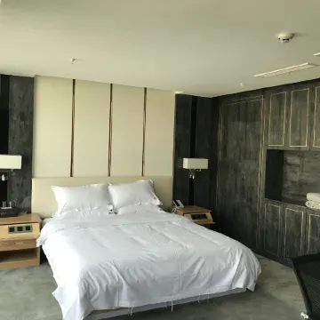 Weixian Bowen Hotel