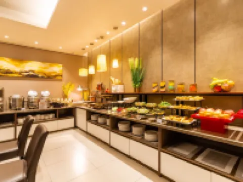 โฮม อินน์ พลัส ฮาร์บิน เซ็นทรัล สตรีท โรงแรมในฮาร์บิน