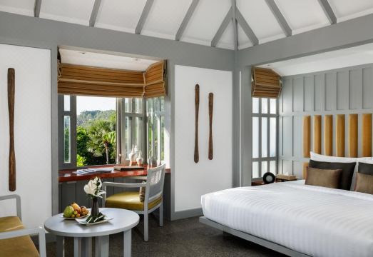 디 수린 푸켓 객실