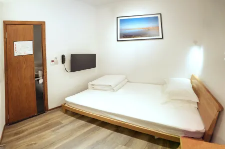 Be Home Youth Hostel