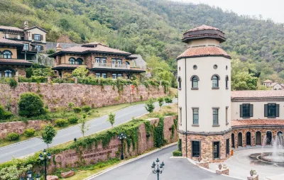 Yunding Castle Hotel (Yingyang Aolunda Tribe) Hôtels à proximité de la Zhengzhou West Railway Station
