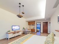 惠东双月湾旅途海景度假公寓 - 180度正面全海景一房一厅亲子套房
