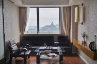 Liuzhou Baicheng Hotel (Guangxi University of Science and Technology City Wanda Plaza) - Condos