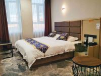 克拉玛依龙谷精品酒店 - 标准大床房