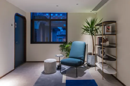 YOU SPACE الأماكن العامة Photos