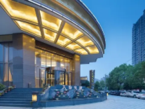 Tianlun Huangchao International Hotel(Chibi North Railway Station) Hotels in Chibi