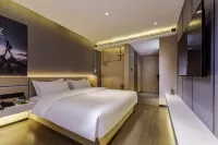 Heye Youth Travel Hotel (Xi'an Bell Tower Metro Station)