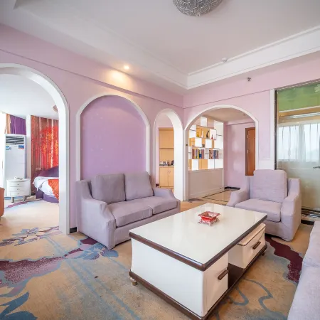 Golden Platinum Lai Hotel (Cultural Park Plaza Store) Ξενοδοχεία στην πόλη Πίνγκκουο