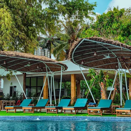 Moly Resort