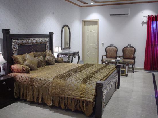 Safari Royal Hotel