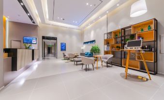 Home Inn Selected (Zhuhai Gongbei Huanyucheng Shopping Center Store)