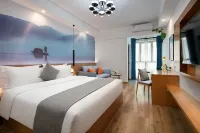 Yibo Apartment Hotel (Changsha Songya Lake Wuyue Plaza)