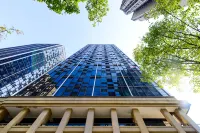 鉑雅飯店(重慶光環購物公園店) 重慶光環購物公園室內植物園“沐光森林”附近的飯店