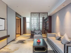 Rezen Dong Hotel (Baoding Passenger Transport Center Yuhua Road Branch)