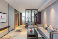 Rezen Dong Hotel (Baoding Passenger Transport Center Yuhua Road Branch)