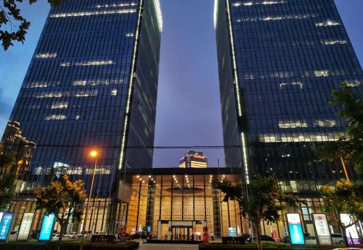 이텔 콜렉션 (상하이 홍교 구베이로, 이리로 지하철역)