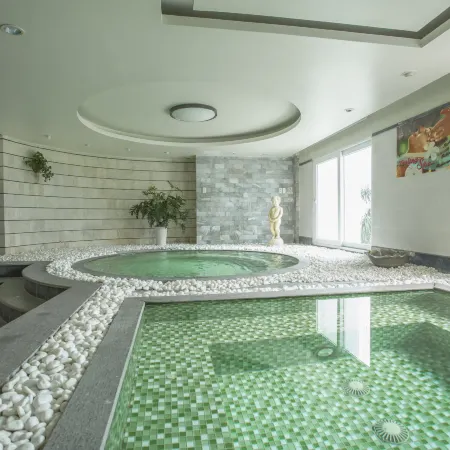 Pearl River Hotel