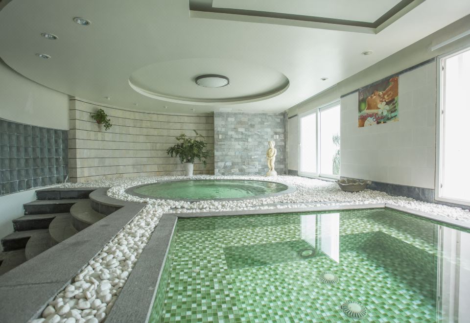 2. 펄 리버 호텔 ..