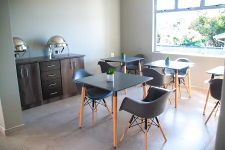 The Cato Suites Hotel Отели рядом с достопримечательностью «Университет Квазулу-Натал»