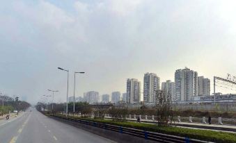 Flavia Hotel(Chengdu South Station Sunway MRT Station Branch)