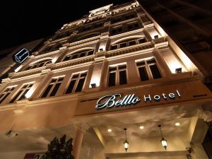 Belllo Hotel JB Central