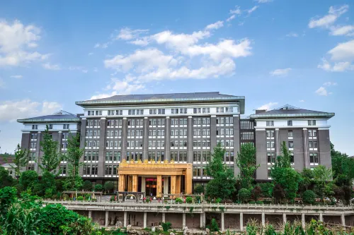 Jinfu International Hotel Hotels in Guang'an