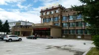 Xinquanshan Hot Spring Hotel فنادق في ووداليانتشى