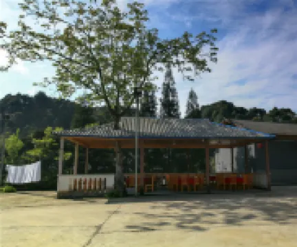 Fragrant Hill Farmstead on all sides