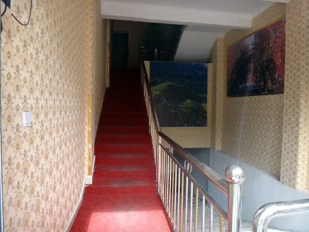 Jinchuan Noah Ark Hotel