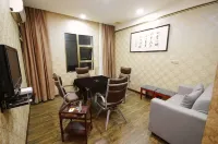 Four Seasons Small Town Hotel