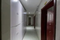 Yiyi Hotel