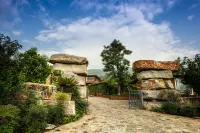 Qiyuan Boutique Holiday Manor Hotels in Binchuan