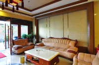 Yunmei Hot Spring Hotel (Caiyun North Road, Guandu District, Kunming)