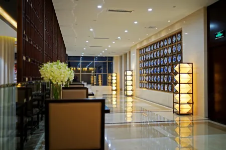 Qingcheng Hotel Отели рядом с достопримечательностью «Wusong Park»