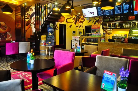 Shamian Hotel Отели рядом с достопримечательностью «Laodian Museum»