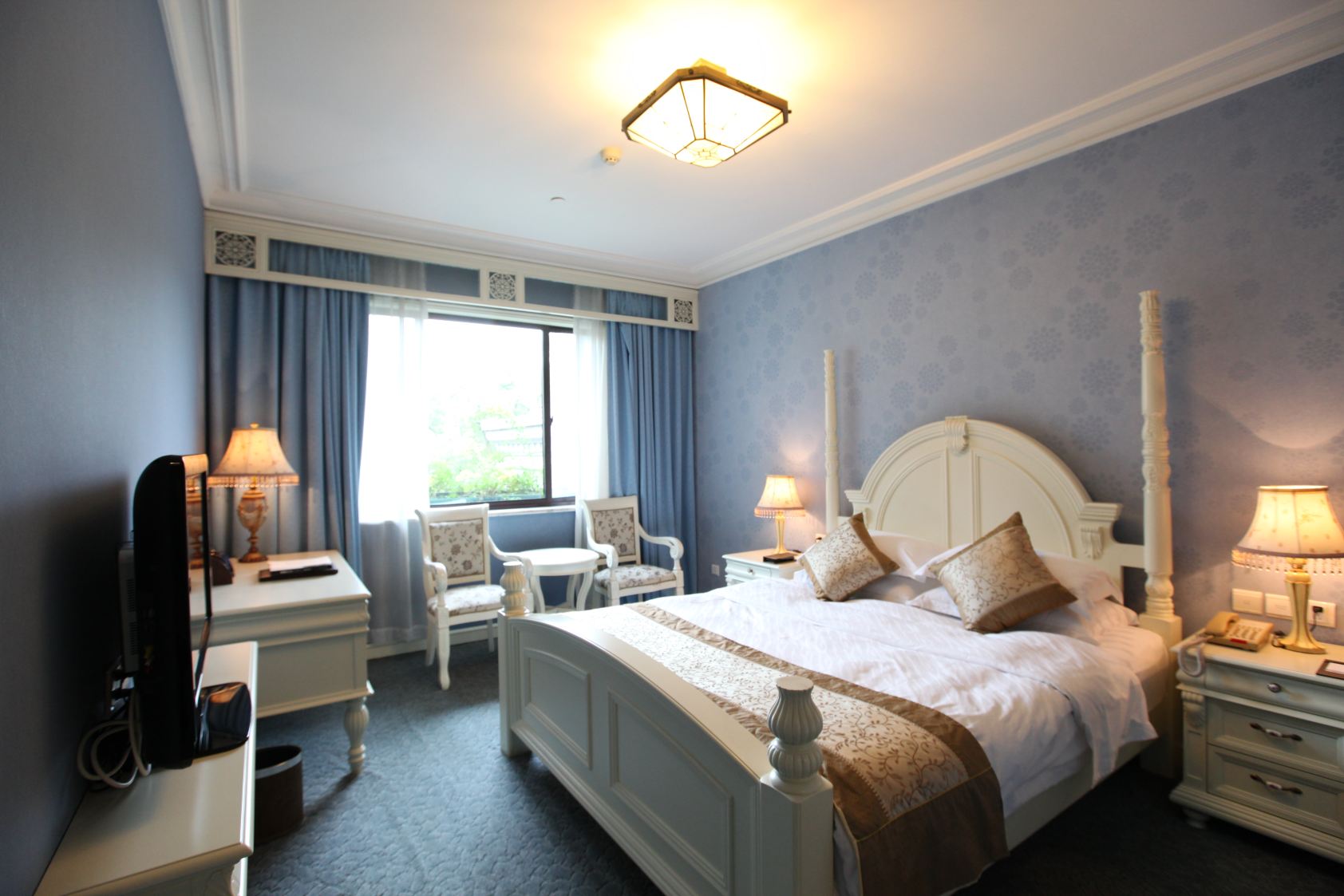 Elegant Standard Twin Room