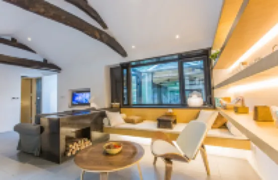 姥姥家 玫瑰亭附近的飯店