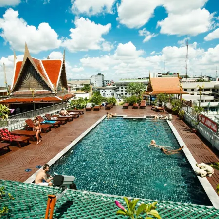 D&D Inn Khaosan