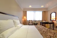 Triumphal Arch Hotel