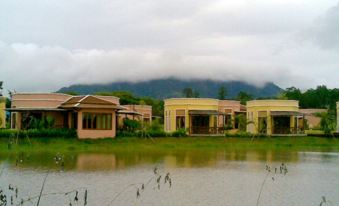 Maethaneedol Khaokor Resort