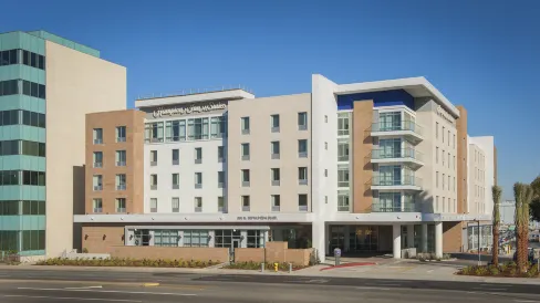 Hampton Inn & Suites LAX El Segundo