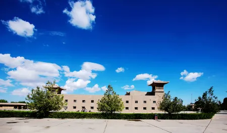 the Silk Road Dunhuang Hotel