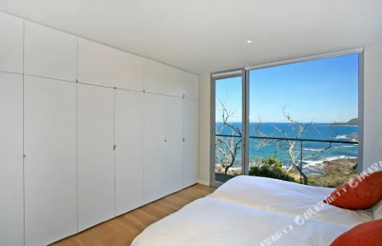 懷伊河大洋路野邊假日酒店