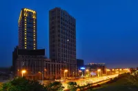 Boyue Yilin Hotel (South High-speed Railway Station) Hotellit kohteessa Dantu District
