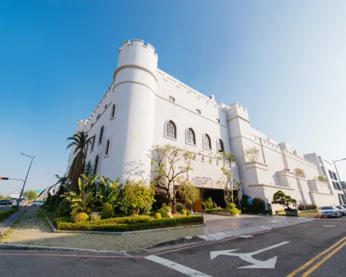 The Castle Ballet Taichung A Boutique Hotel Hotels near Taichung Wanhe Temple