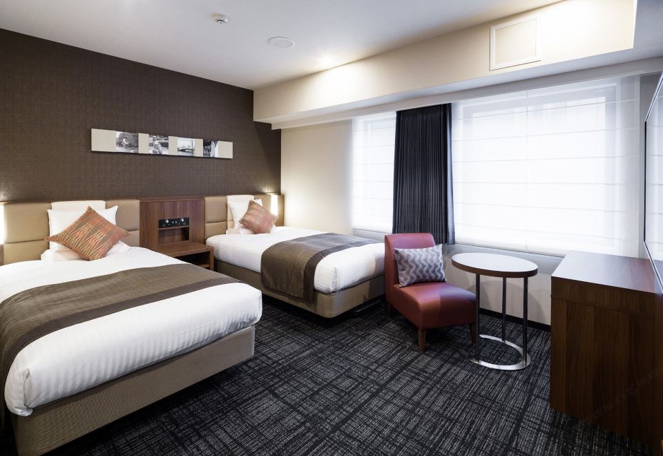 호텔 마이스테이스 요코하마 간나이의 깔끔한 객실 내부