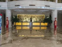 Fuxin International Hotel - parcheggio