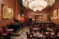 Hilton Chicago O'Hare Airport Hotels in Bensenville