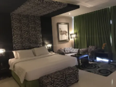 Pohon Inn Hotel Hotels in Batu Sub-District