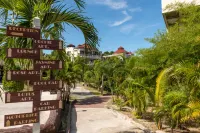 Sunset Hill Boutique Resort Koh Phangan Hotels near Koh Ma